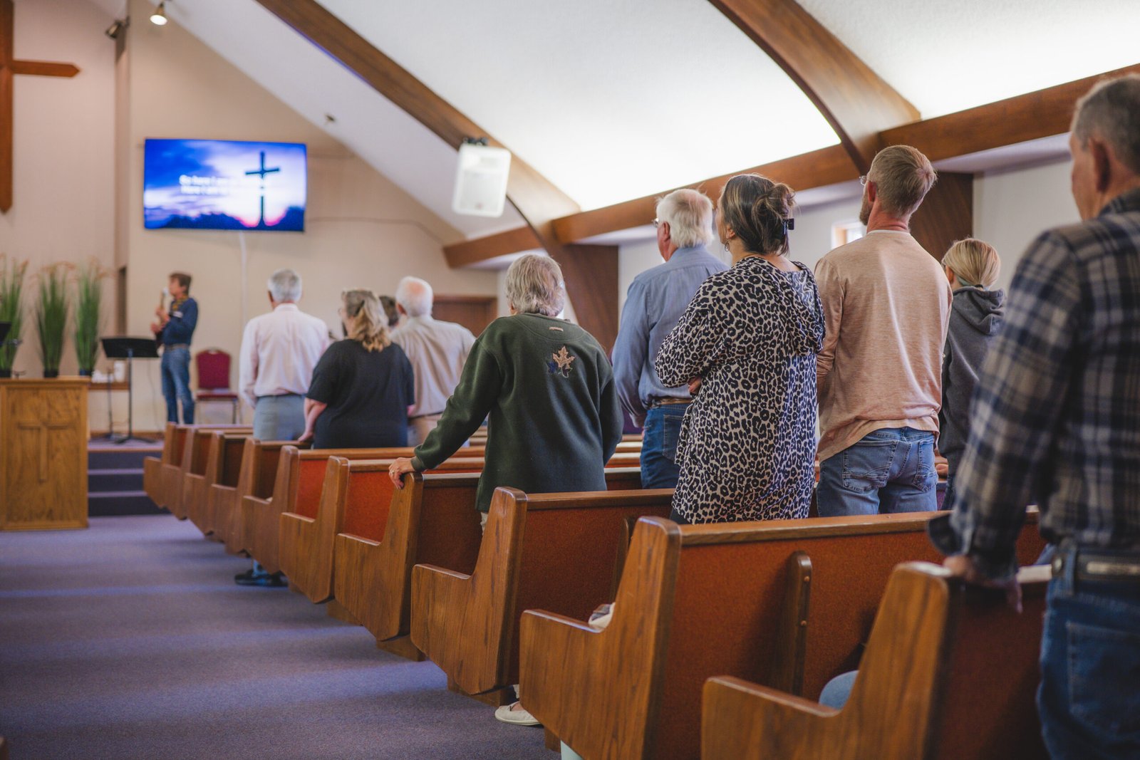 mitchell-evangelical-free-church-worship-team-and-congregation-mitchell-nebraska